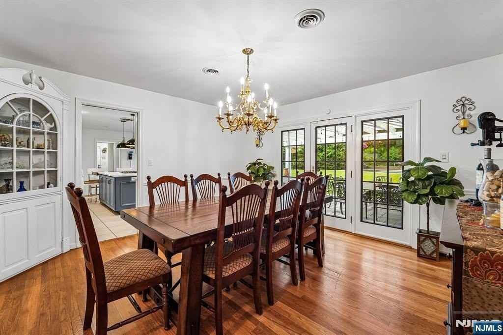 105 Deerhorn Ct - Photo 5 of 27