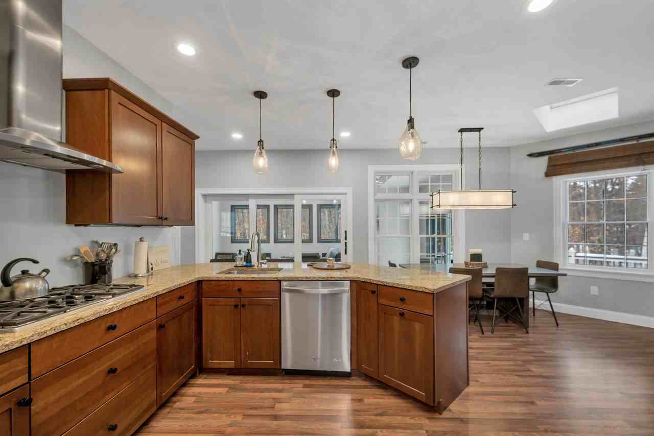 41 Regis Rd - Photo 5 of 42
