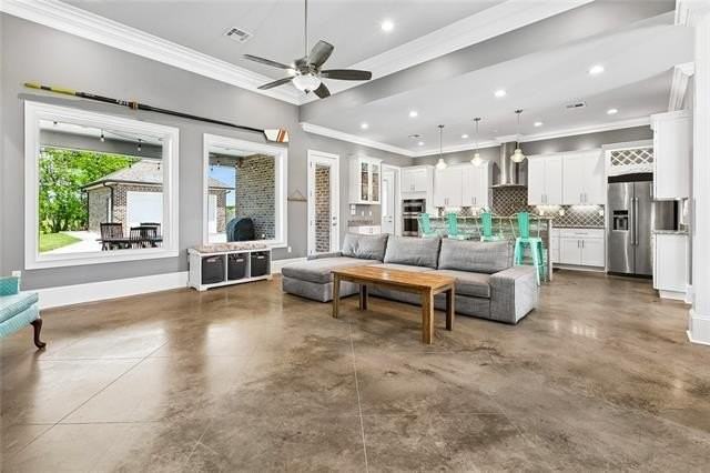 134 Chapel Hill Dr - Photo 4 of 20