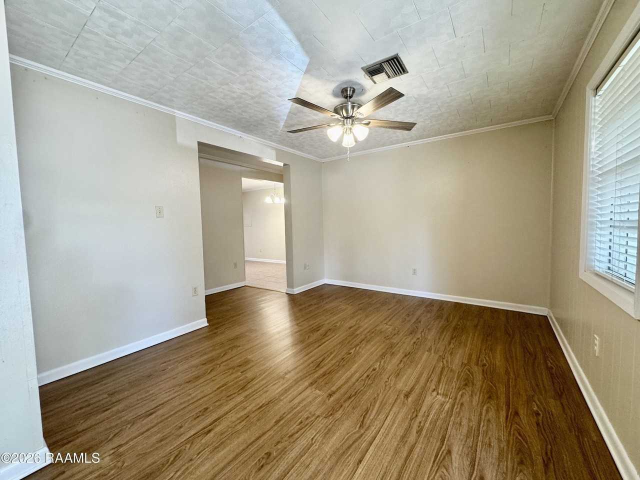 100 Charolais St #B - Photo 4 of 14
