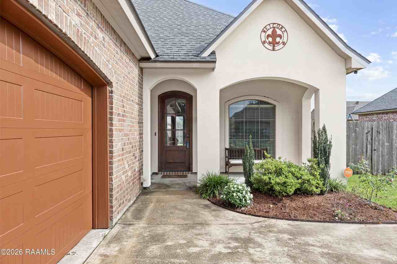 103 Heron Point Dr - Photo 3 of 28