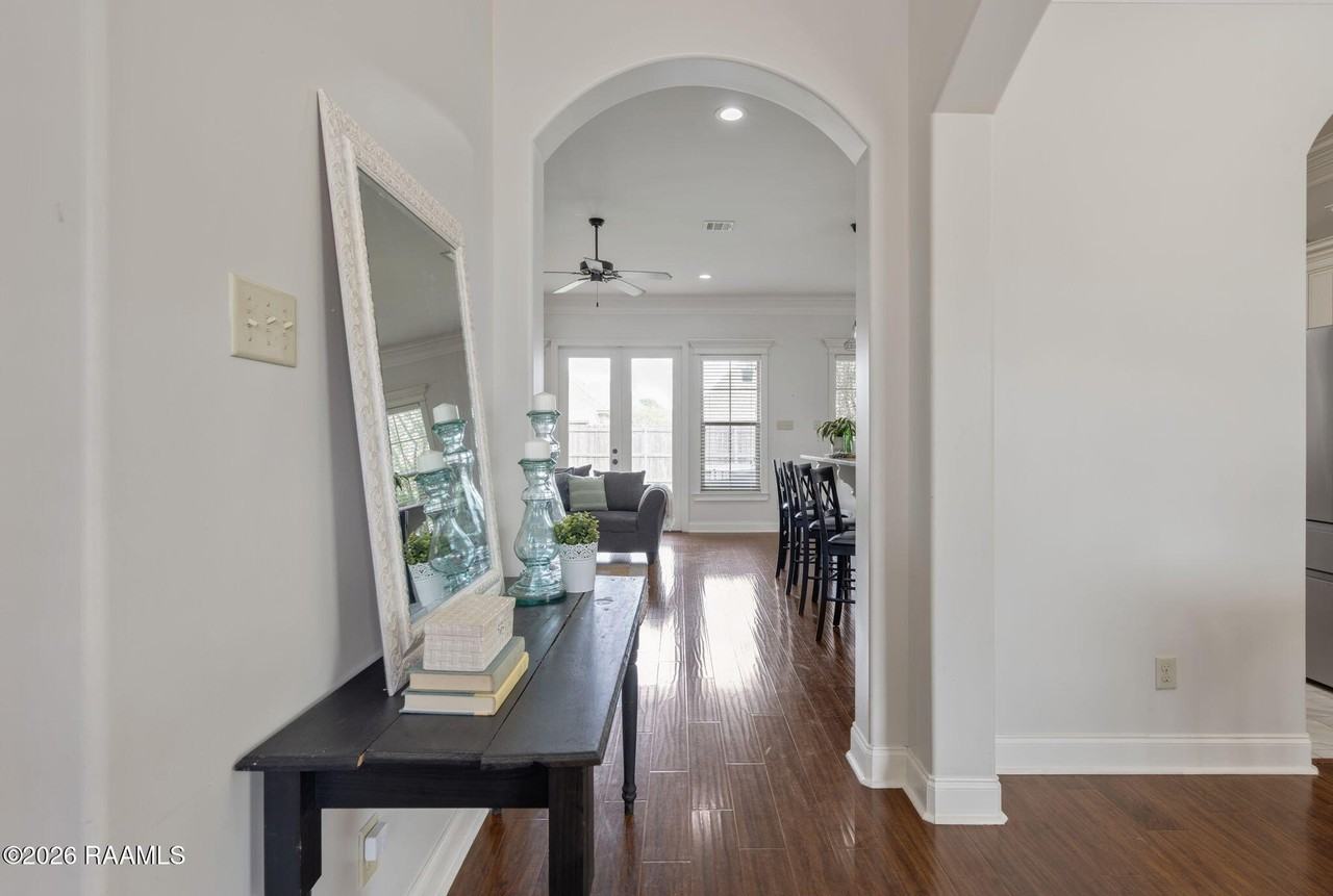 103 Heron Point Dr - Photo 4 of 28