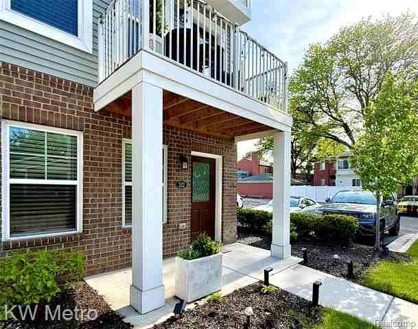 322 Jeff Keeton Dr - Photo 2 of 33