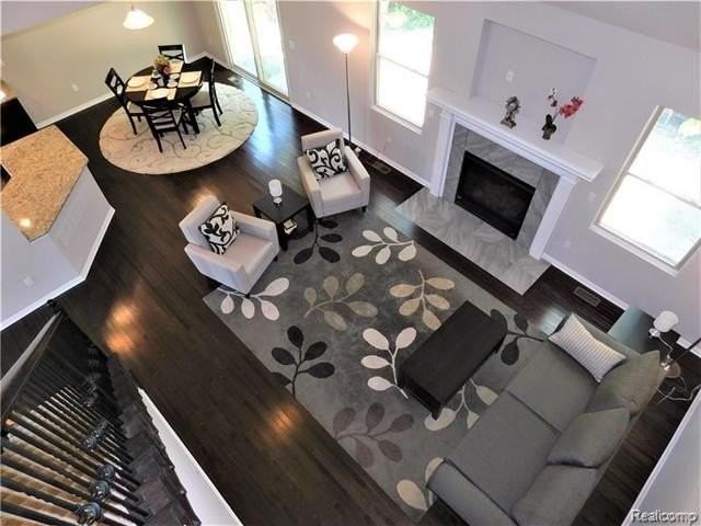 20955 Oak Ridge Dr - Photo 4 of 20
