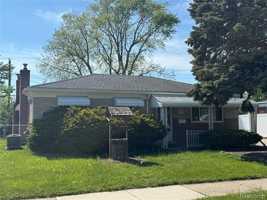featured image of 31263 Hayes Rd