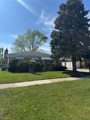 31263 Hayes Rd - Photo 2 of 31