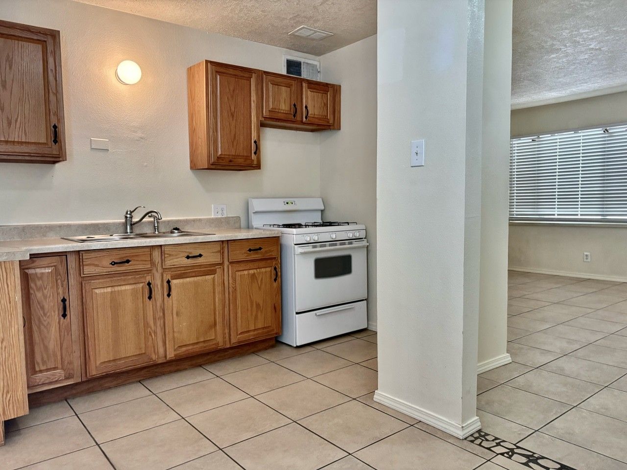 3525 Vail Ave SEUnit A #A - Photo 7 of 21