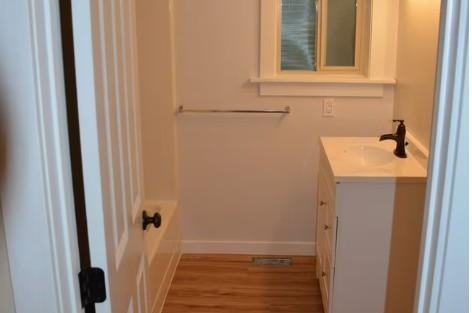 1143 Euclid Ave - Photo 2 of 7