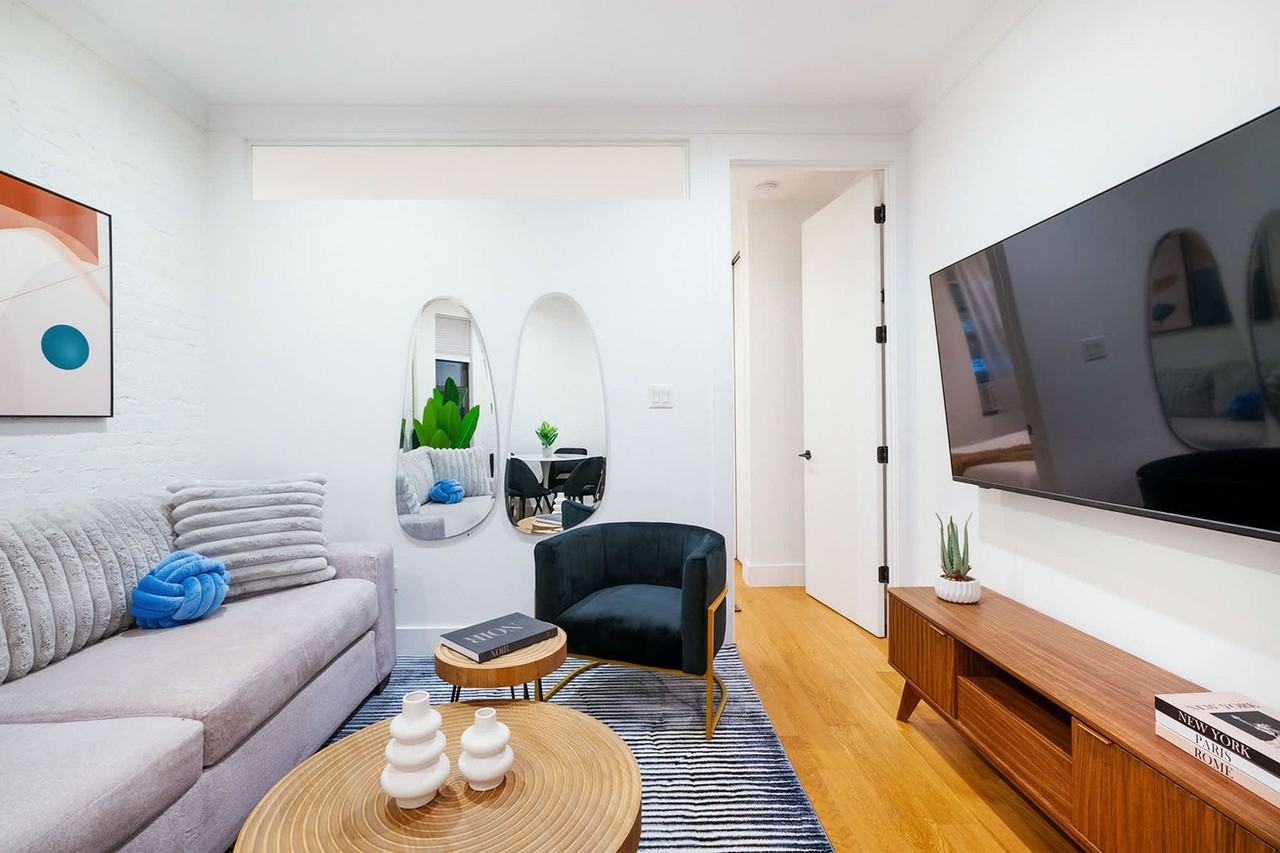 1290 1st Avenue - Photo 3 of 38