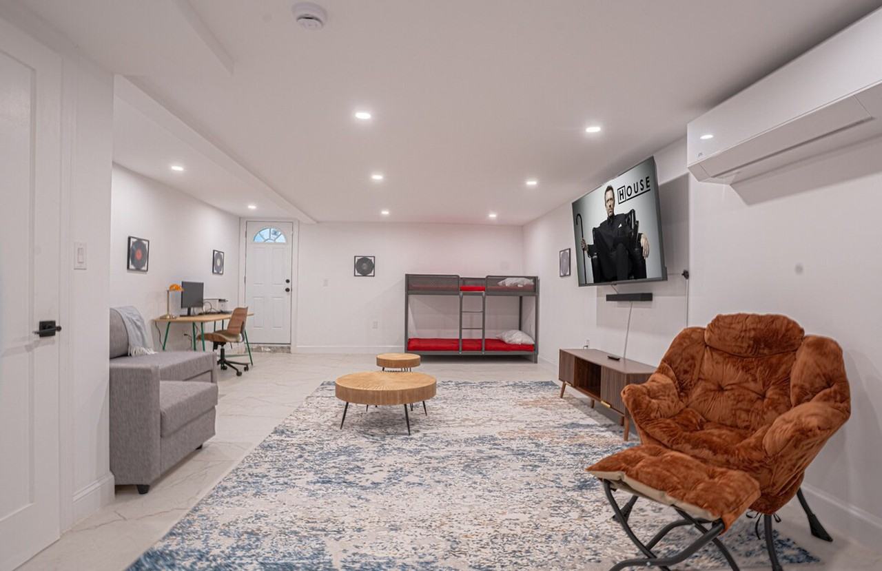 48 Somers St #1359075P - Photo 5 of 34