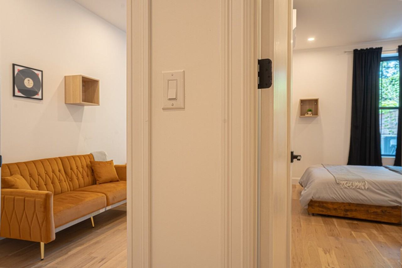 48 Somers St #1359075P - Photo 7 of 34