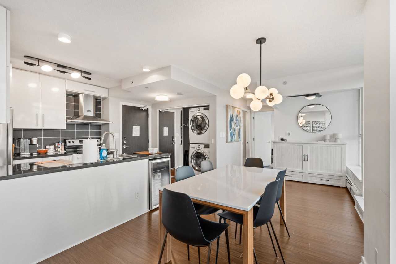 633 Abbott St #1516259P - Photo 4 of 24