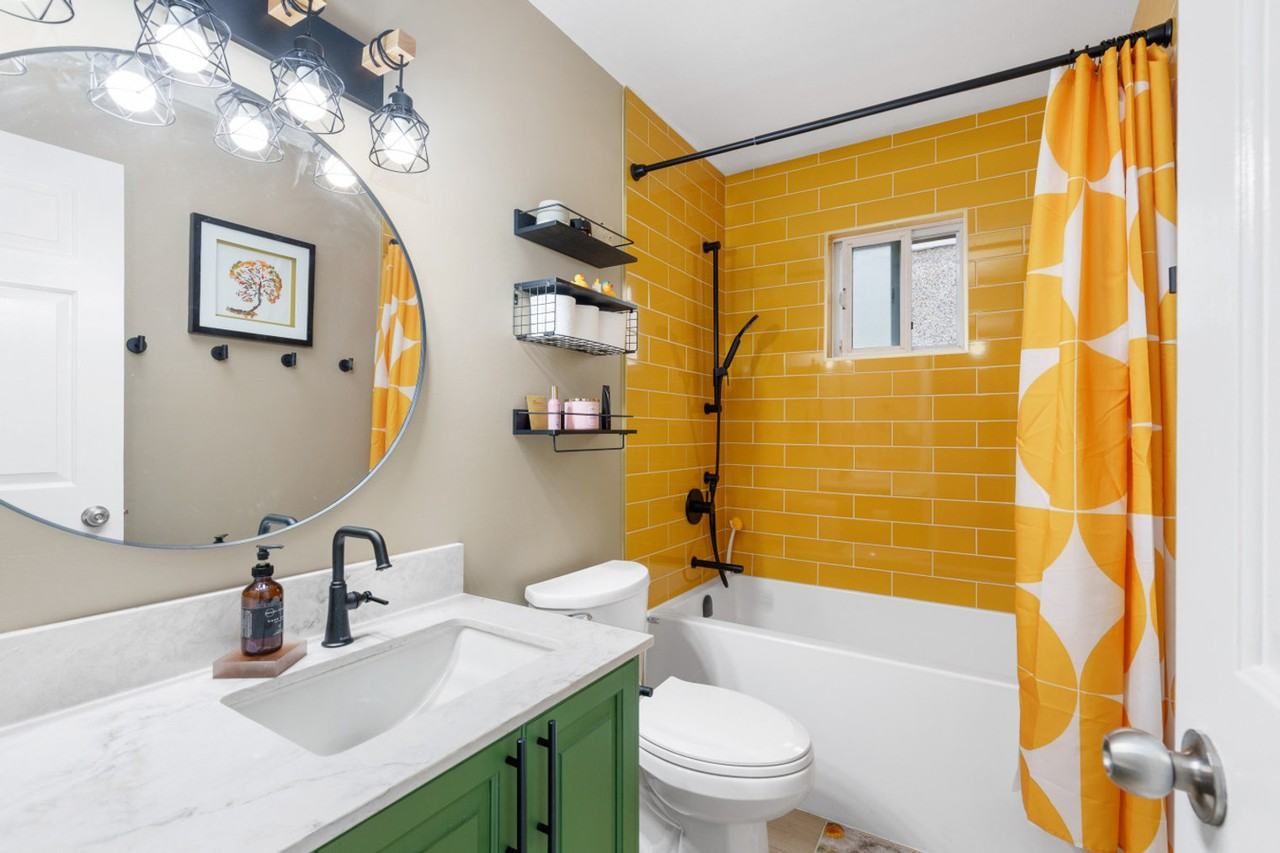 2741 East 16th Ave #1516060P - Photo 4 of 21