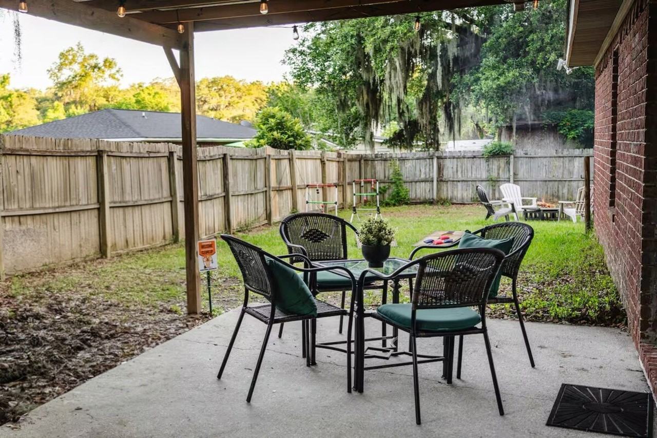 1202 Roberts Way #1531852P - Photo 3 of 40