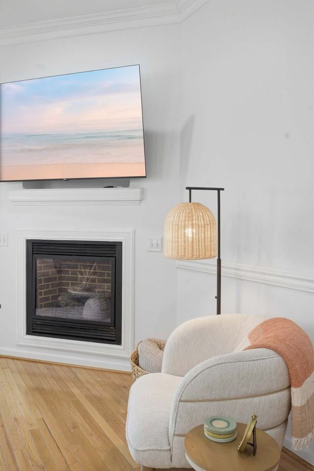 118 W 2nd St #1542246P - Photo 5 of 50