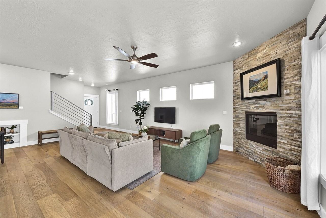 2256 W Hill Terrace Ln #1547114P - Photo 5 of 39