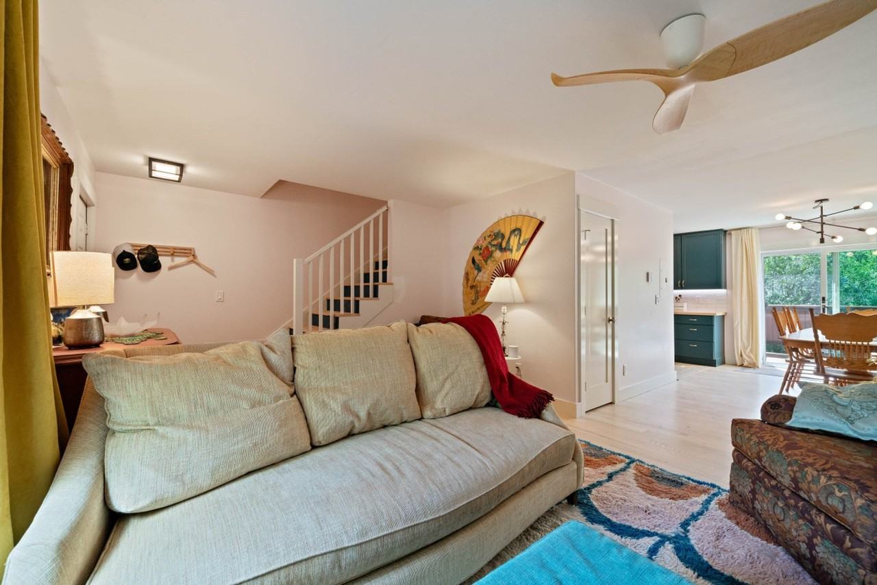 12 W Hayes St #1558184P - Photo 2 of 50