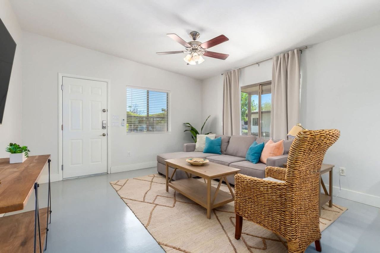 6324 E Corrine Dr #1558672P - Photo 3 of 50