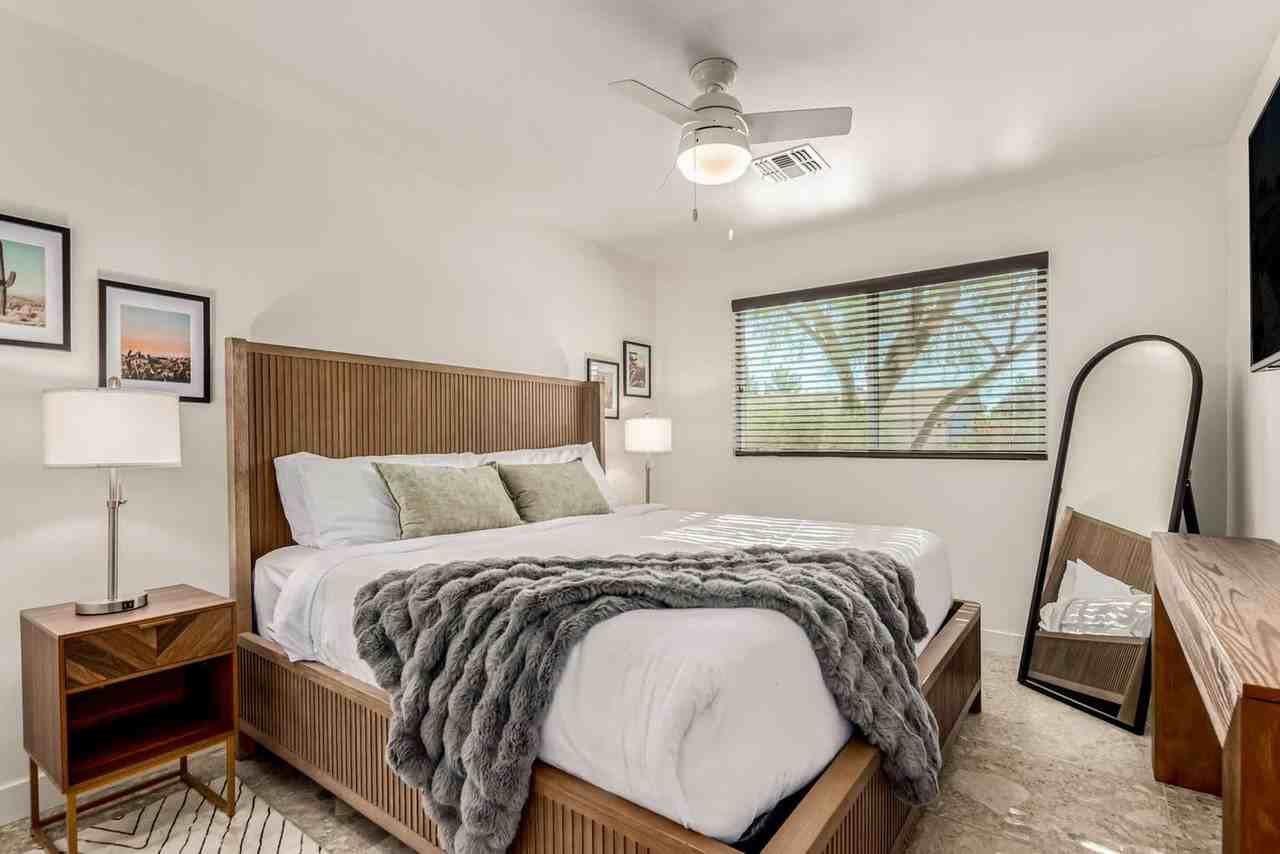 7502 E Windsor Ave #1558618P - Photo 5 of 40