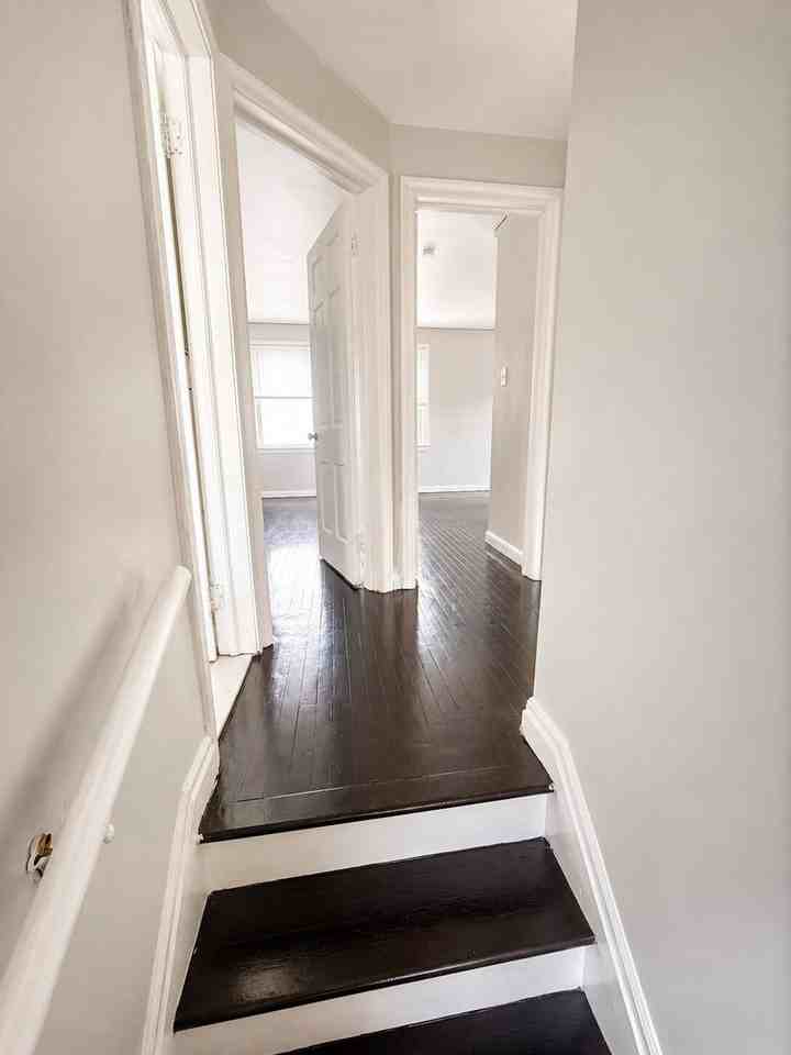 16151 Robson St - Photo 6 of 18