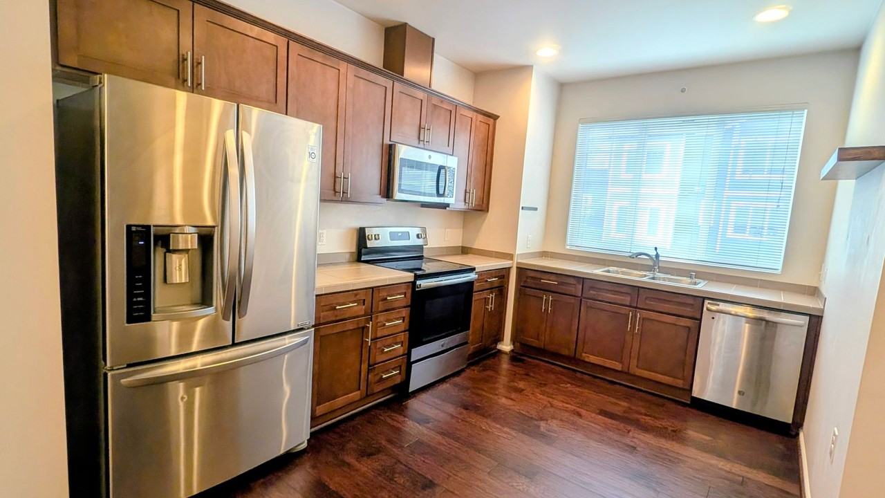3429 31st Dr - Photo 5 of 20