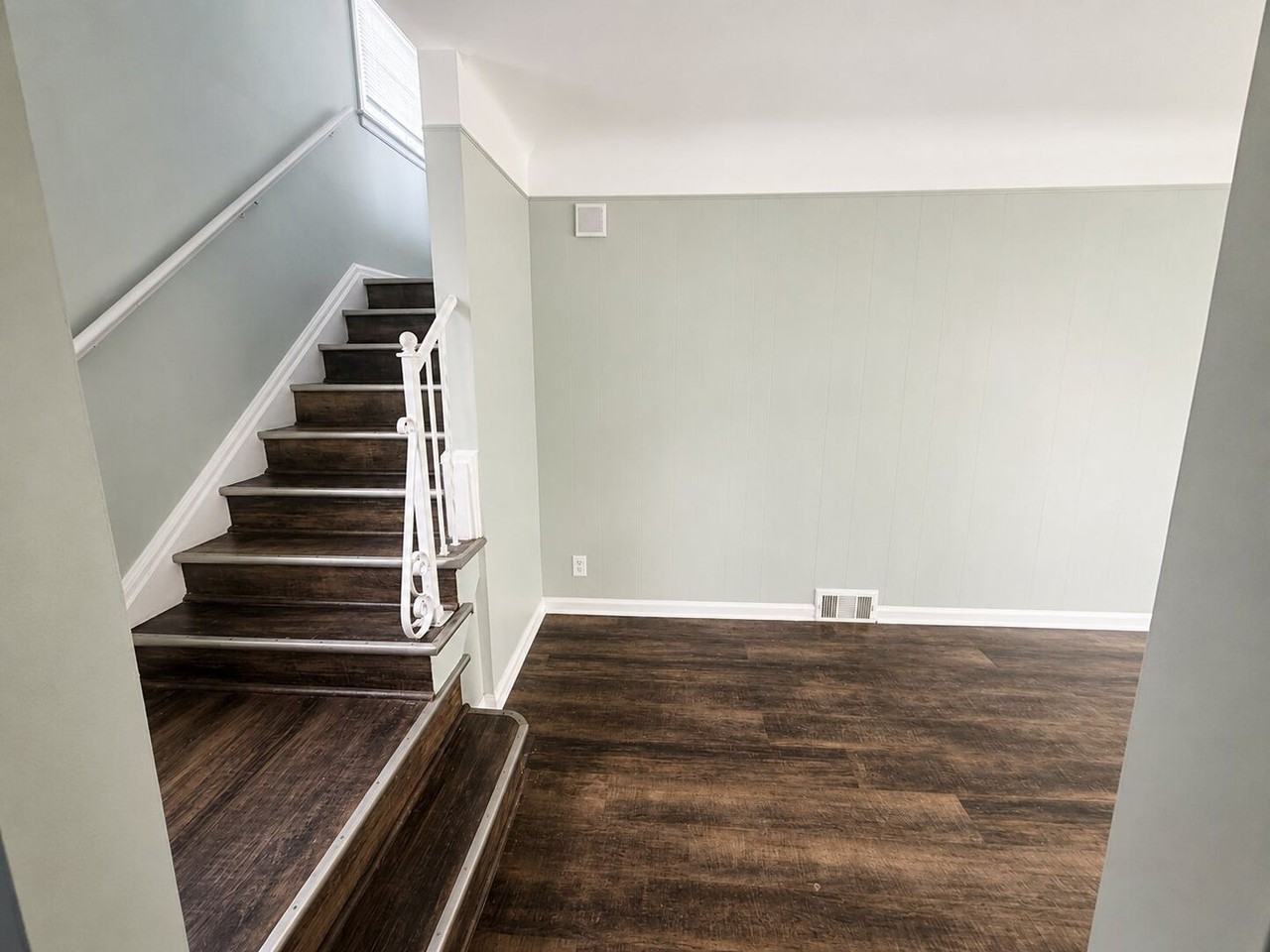 13693 Edmore Dr - Photo 4 of 8