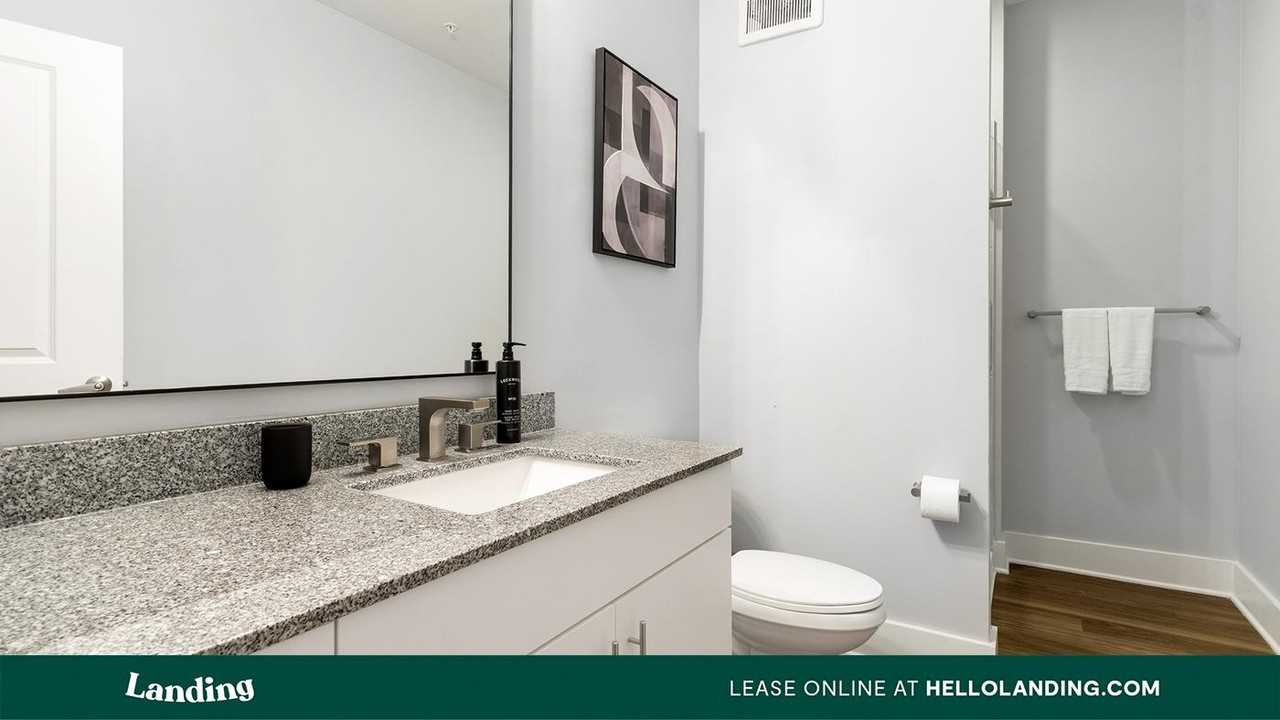 960 East Adams Street - Photo 5 of 50