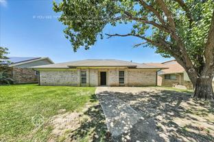 2311 Statler Dr - Photo 1 of 1