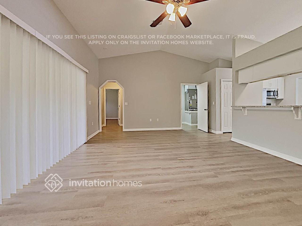 2451 Sweetwater Blvd - Photo 4 of 20