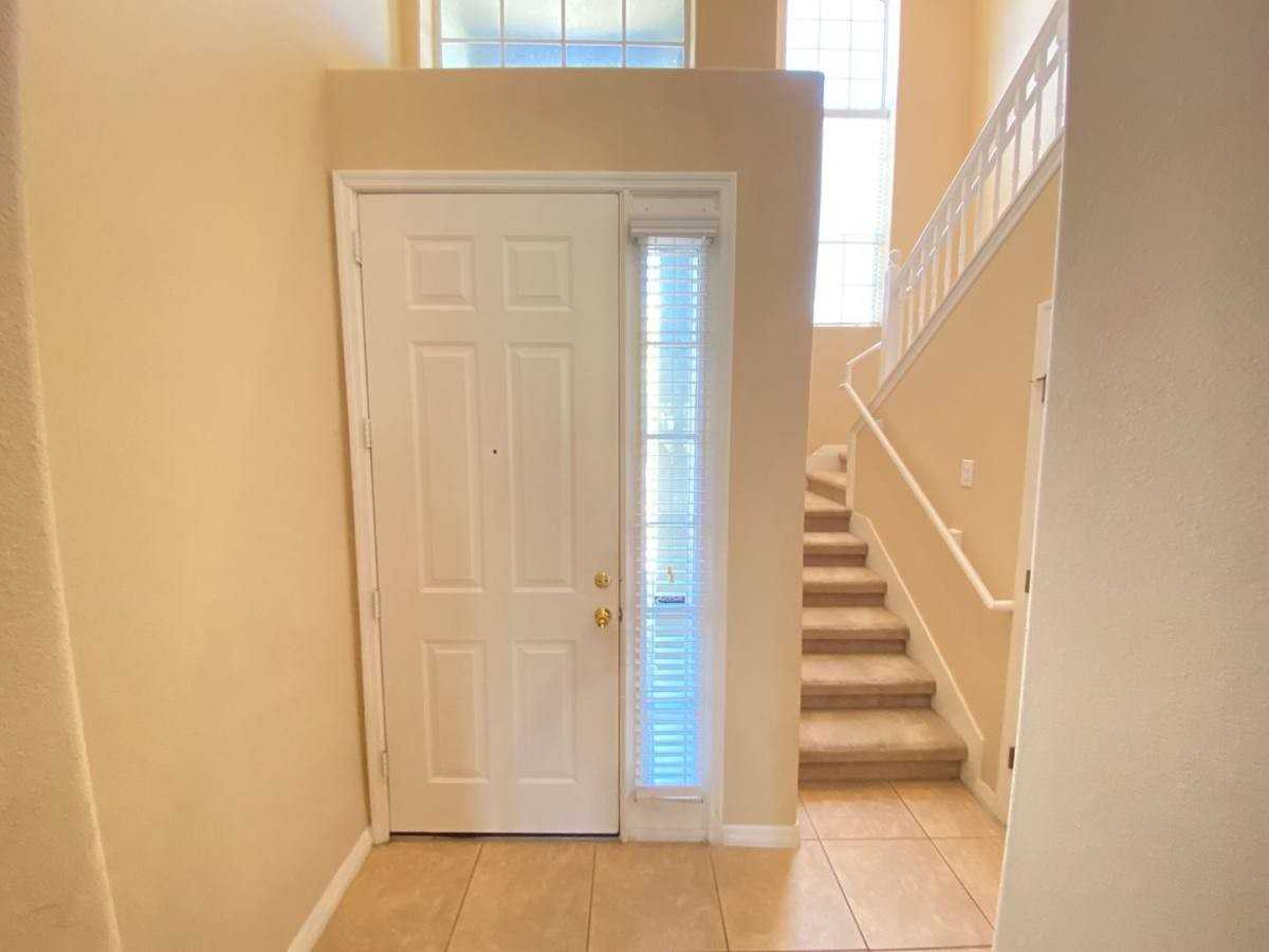 519 Terrace Spring Dr - Photo 2 of 10