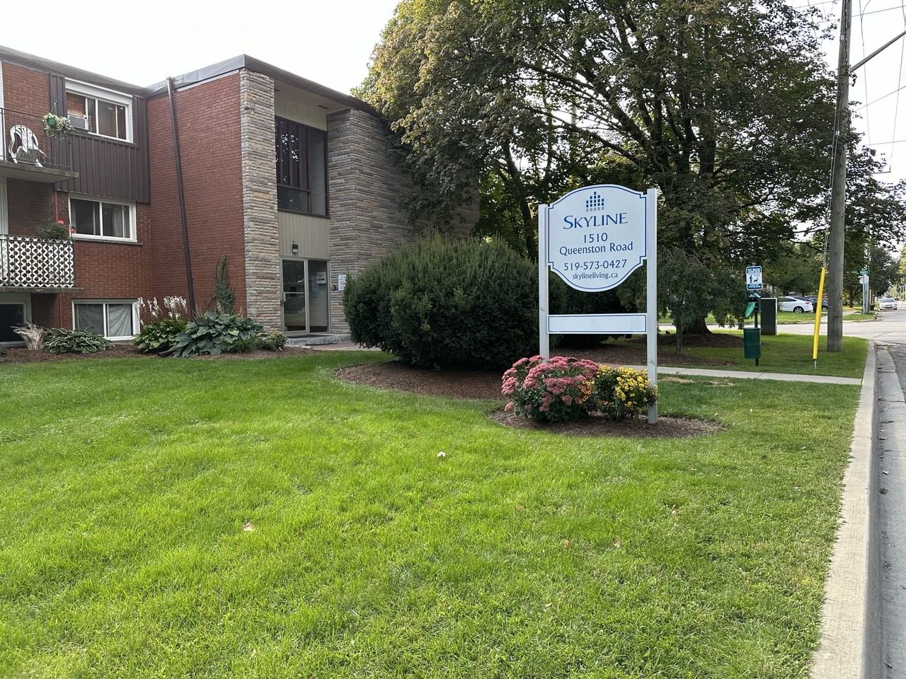 Queenston Apartments - Photo 2 of 25