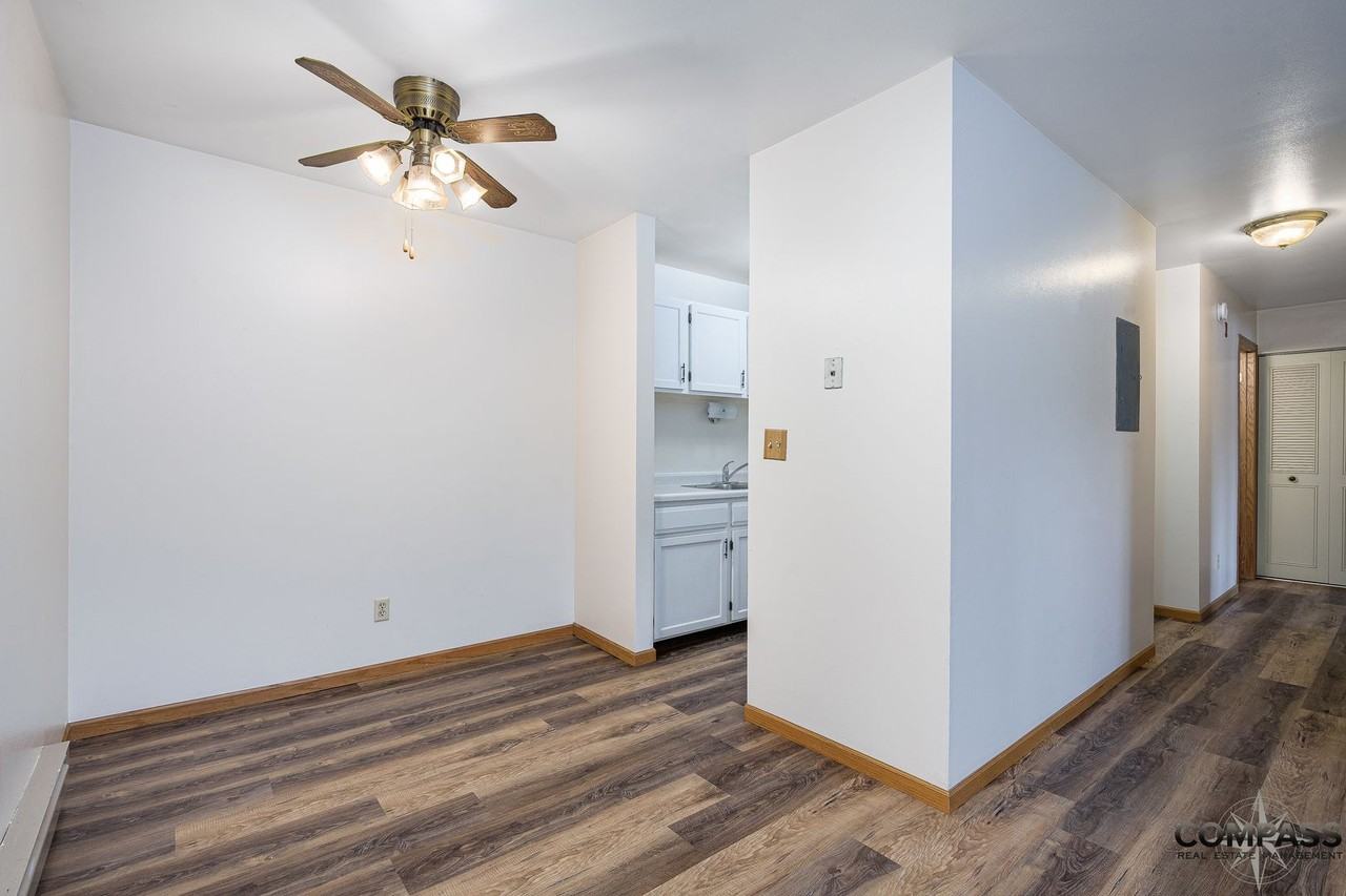 Half Moon Lake Apartments - Photo 6 of 50