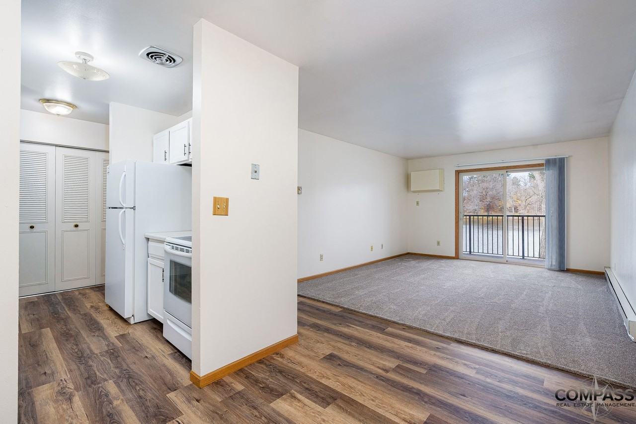 Half Moon Lake Apartments - Photo 7 of 50