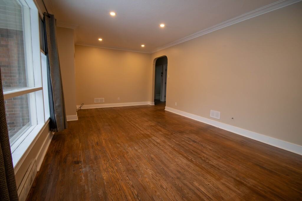 37 Franklin Blvd - Photo 2 of 19