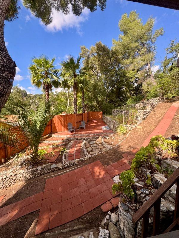 1619 Oak Dr ##B1 - Photo 2 of 16