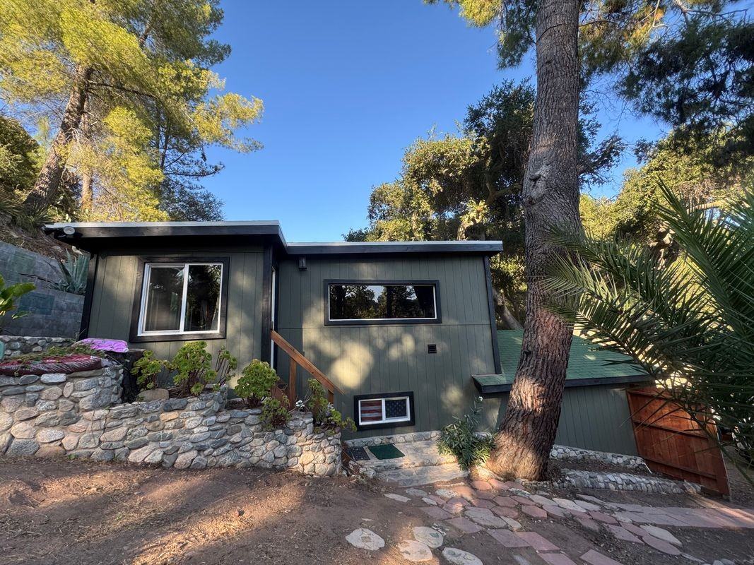 1619 Oak Dr ##B1 - Photo 3 of 16