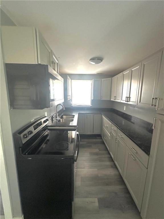 109 Earl St ##A - Photo 5 of 17
