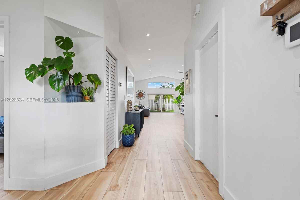 17485 Sw 29th St - Photo 3 of 39