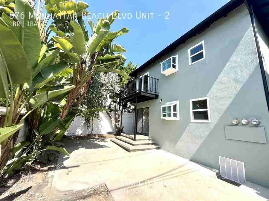 876 Manhattan Beach Blvd #2