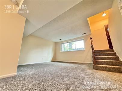 1359 Dix Dr #B - Photo 5 of 21