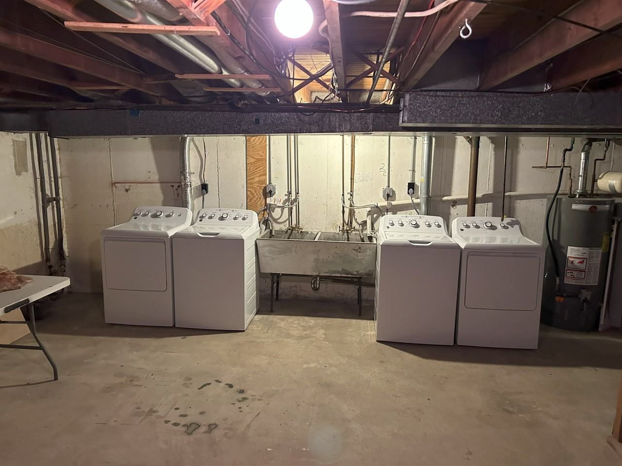 143 W Maryland Ave - Photo 7 of 11