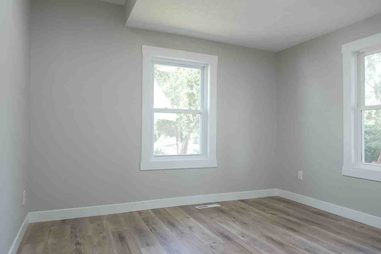 3810 2nd Ave - Photo 7 of 20