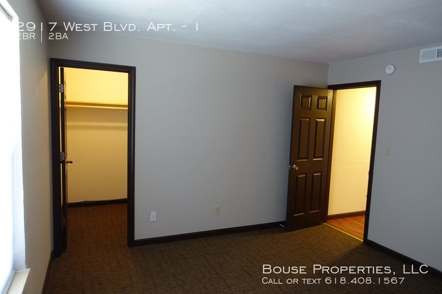 2917 2917 West Blvd. Apt. #1 - Photo 2 of 5
