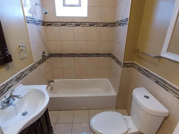 1841 W Huntingdon St #2 - Photo 5 of 11