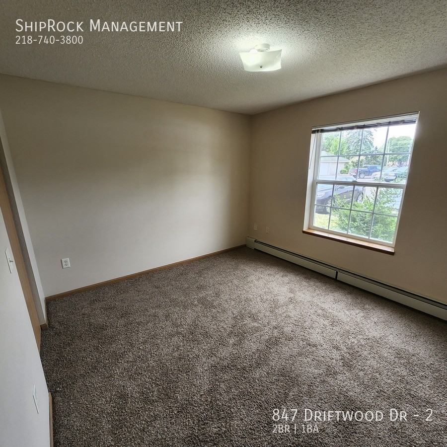 847 Driftwood Dr #2 - Photo 6 of 9