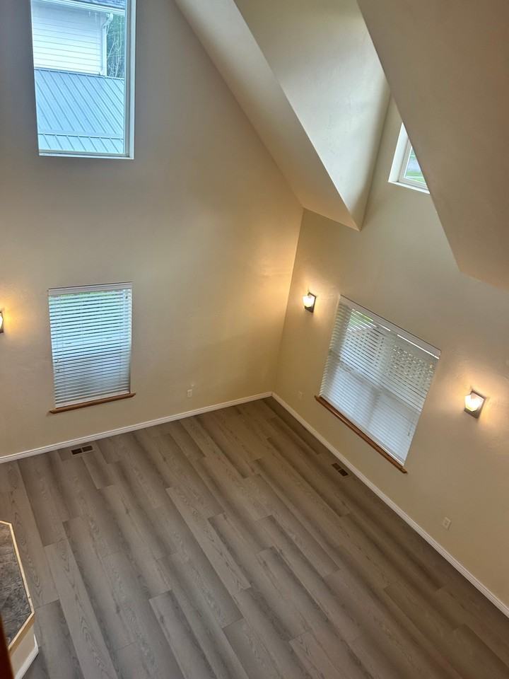 123 Aspen Grove St - Photo 4 of 38
