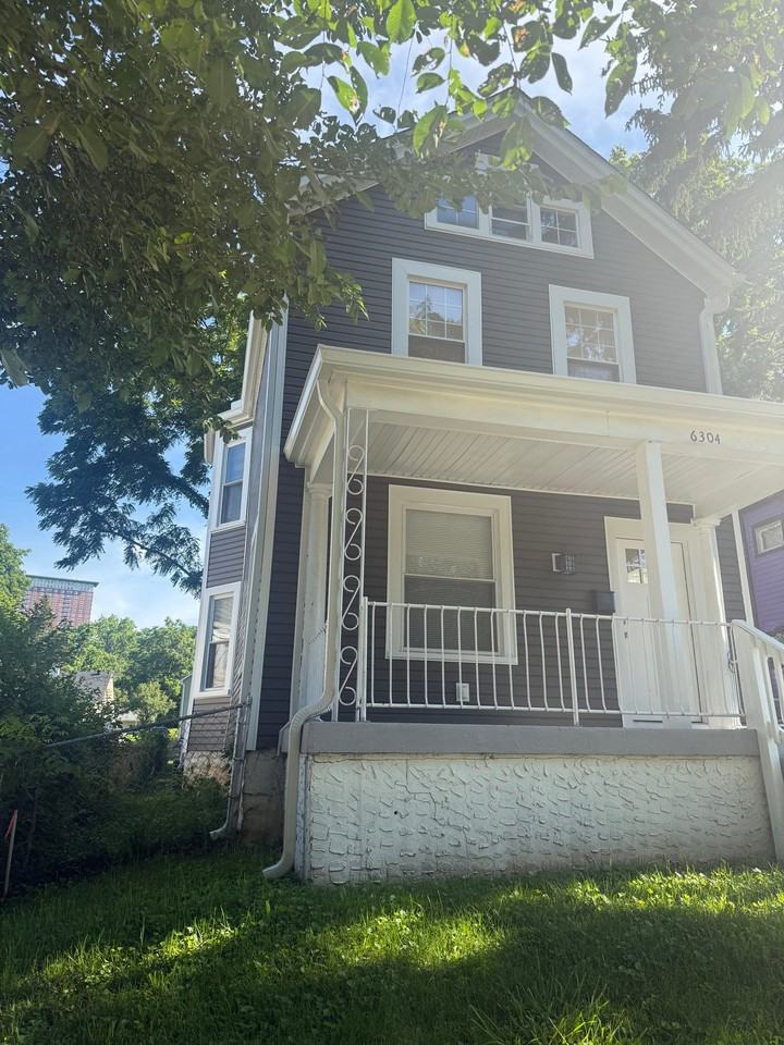 6304 Desmond St - Photo 2 of 25