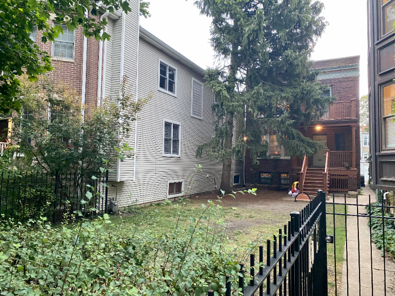 2221 W School St #1