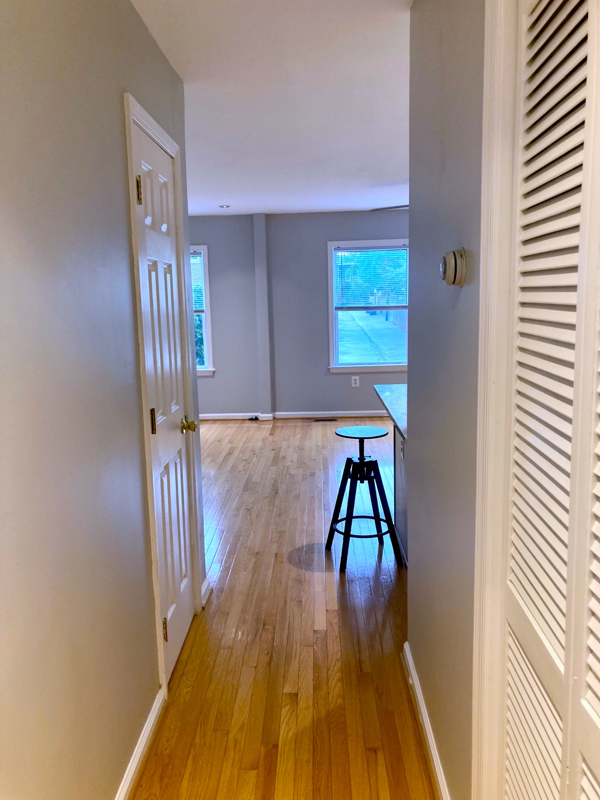 1525 A St Se #B - Photo 7 of 31
