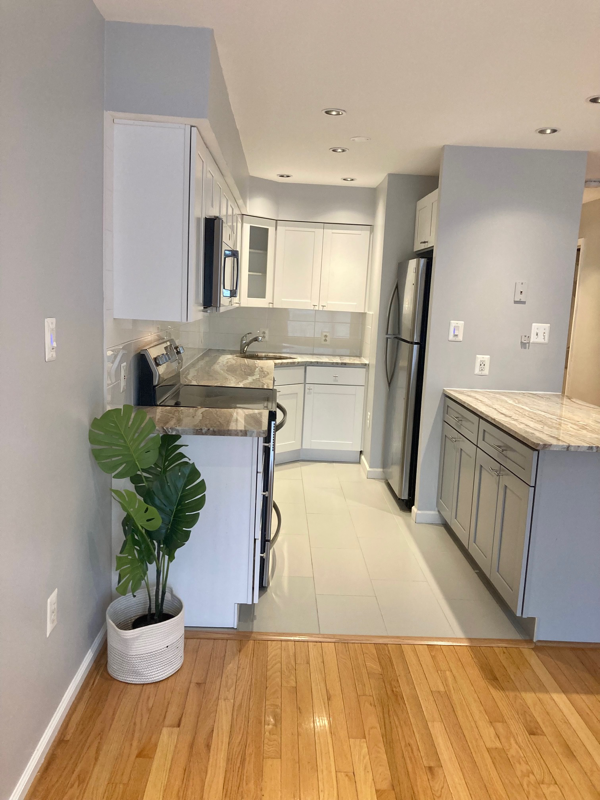1525 A St Se #B - Photo 7 of 37